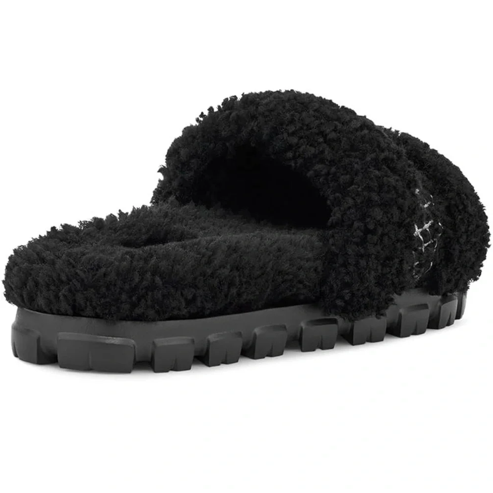 UGG Cozetta Braid Slippers - Picture 2 of 9